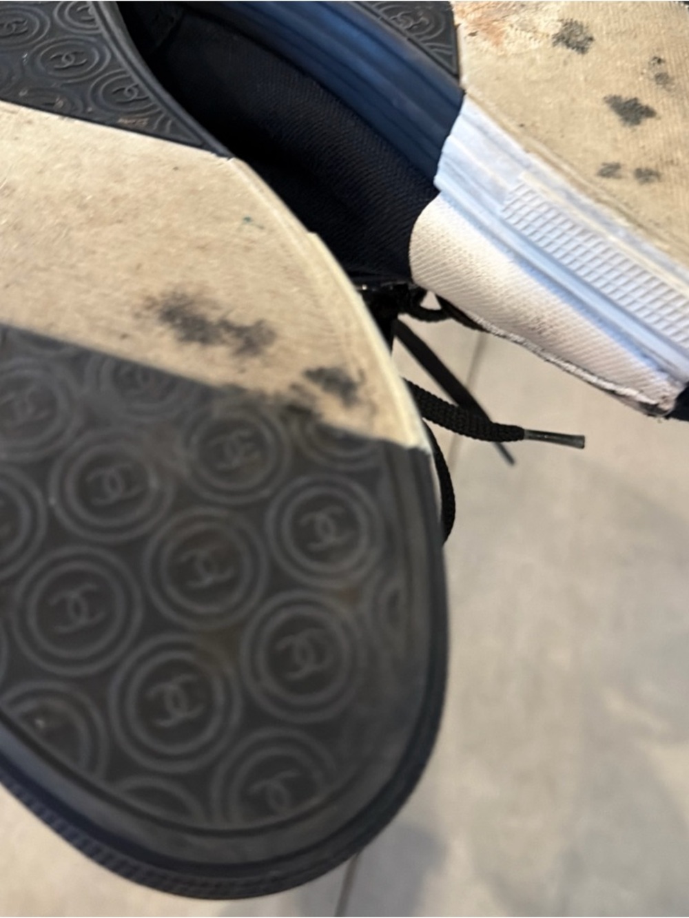 Chanel Navy & White canvas logo Sneakers 
EU 37.5 US 7.5 - Picture 12 of 15